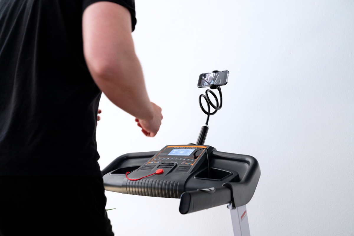 fitness doctor x trail 3 support tablette avec remi qui court