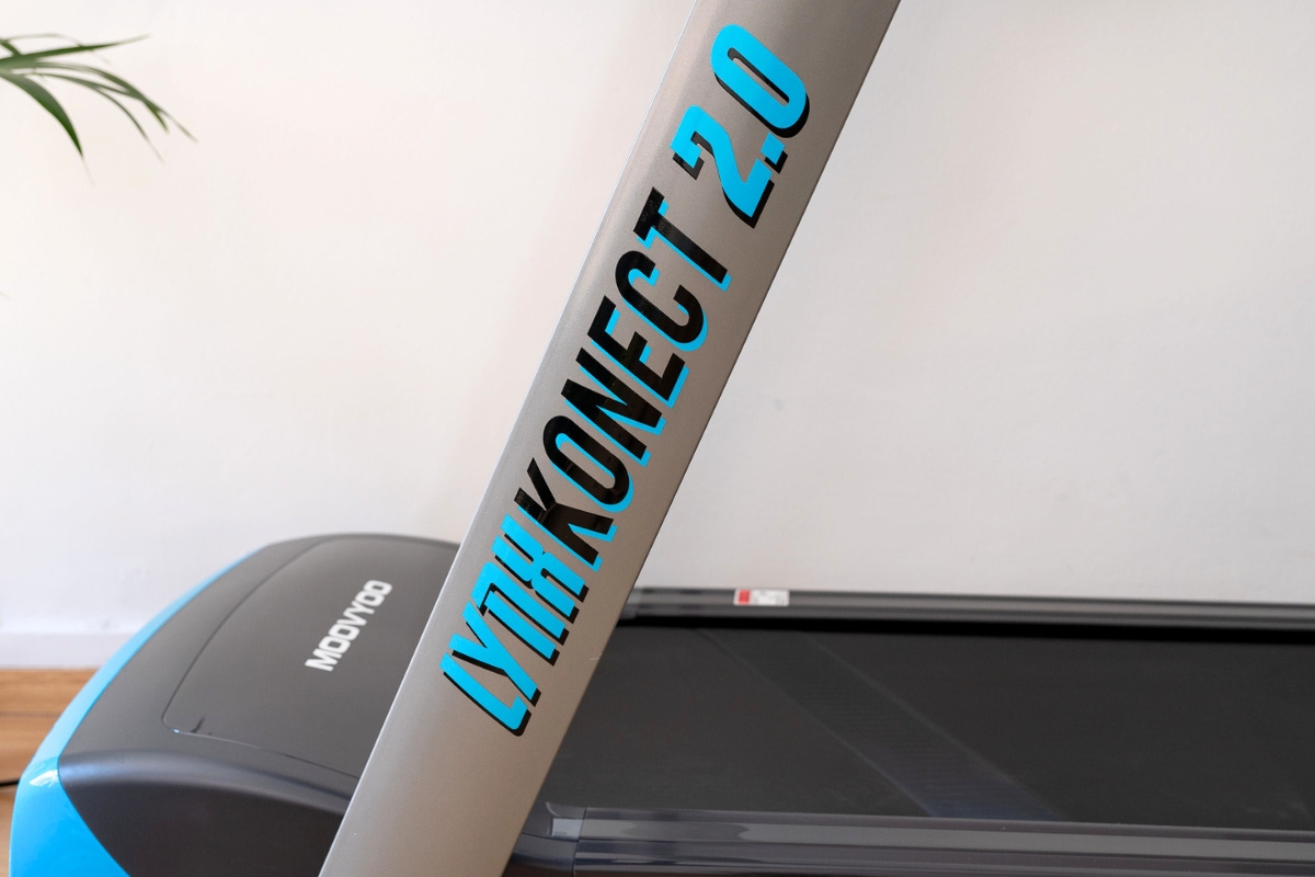 tapis de course moovyoo lynx konect 2.0 barre latérale