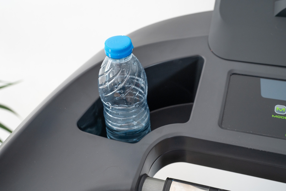 vide poches avec bouteille lynx konect 2.0
