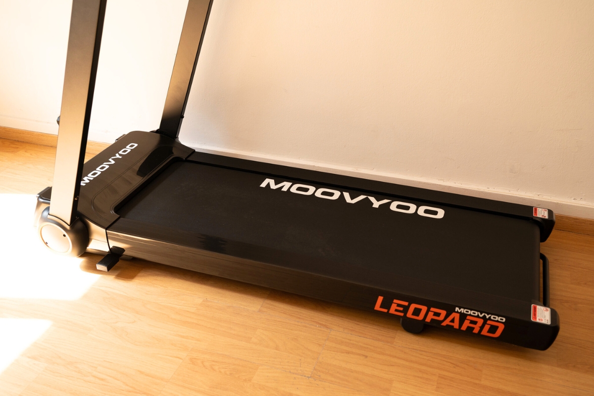 moovyoo léopard surface de course vue de côté