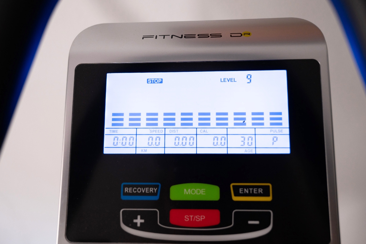 écran infos séance vélo elliptique fitness doctor dragon iii