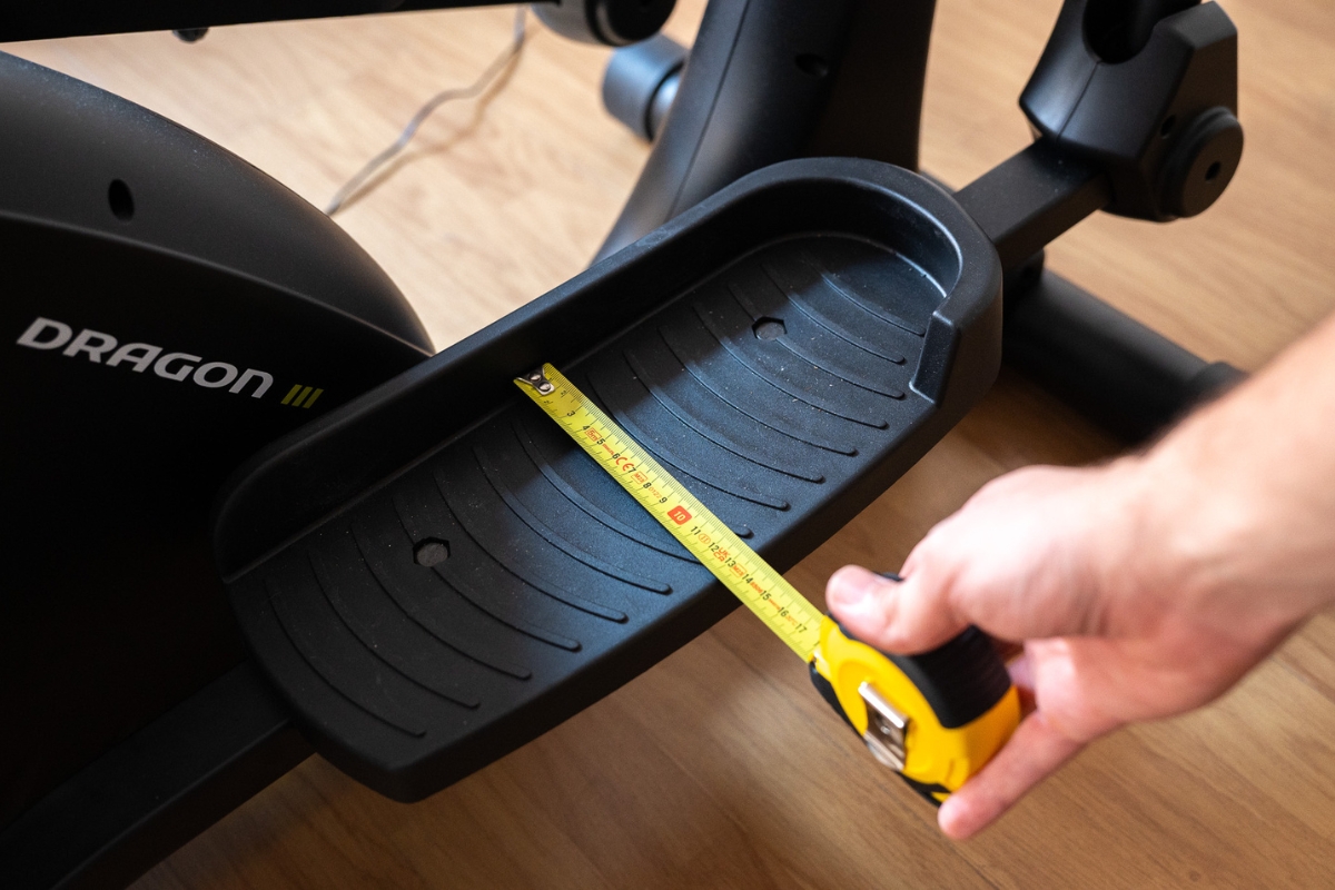 pédale dimensions largeur vélo elliptique fitness doctor dragon iii